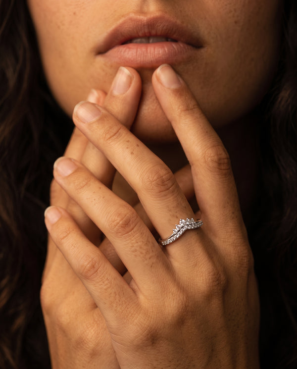 Anillo plata circonita banda estrecha