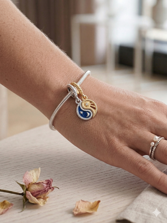 Charm Colgante Sol y Luna Divisible Moments